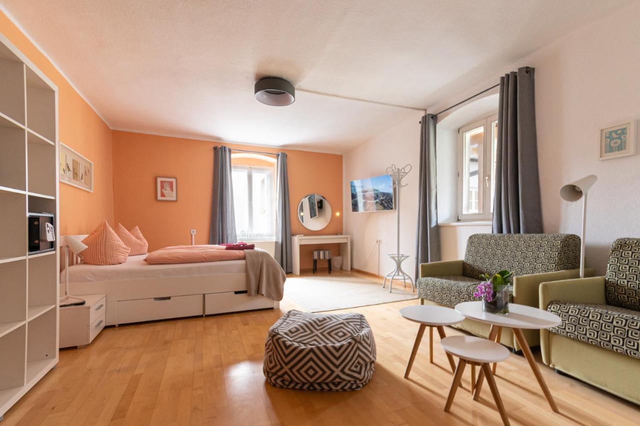 Absteige Innsbruck- Zentrale Ferienapartments mit Balkon und Gartennützung Exterior foto
