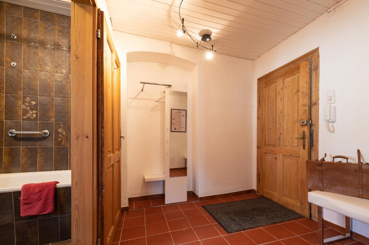 Absteige Innsbruck- Zentrale Ferienapartments mit Balkon und Gartennützung Exterior foto